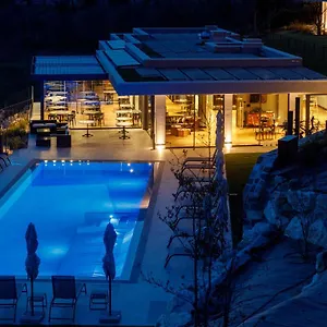Hotel Deville &