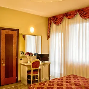 Internazionale Terme Отель