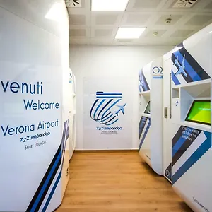 Capsule hotel Resting Pods - Zzzleepandgo Vrn Verona Airport